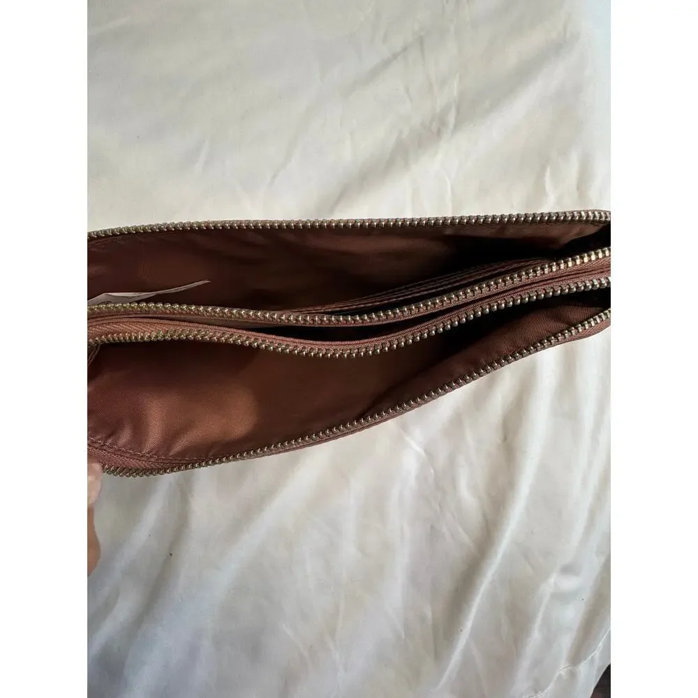 Lululemon Now and Always Pouch - Picture 10 of 15